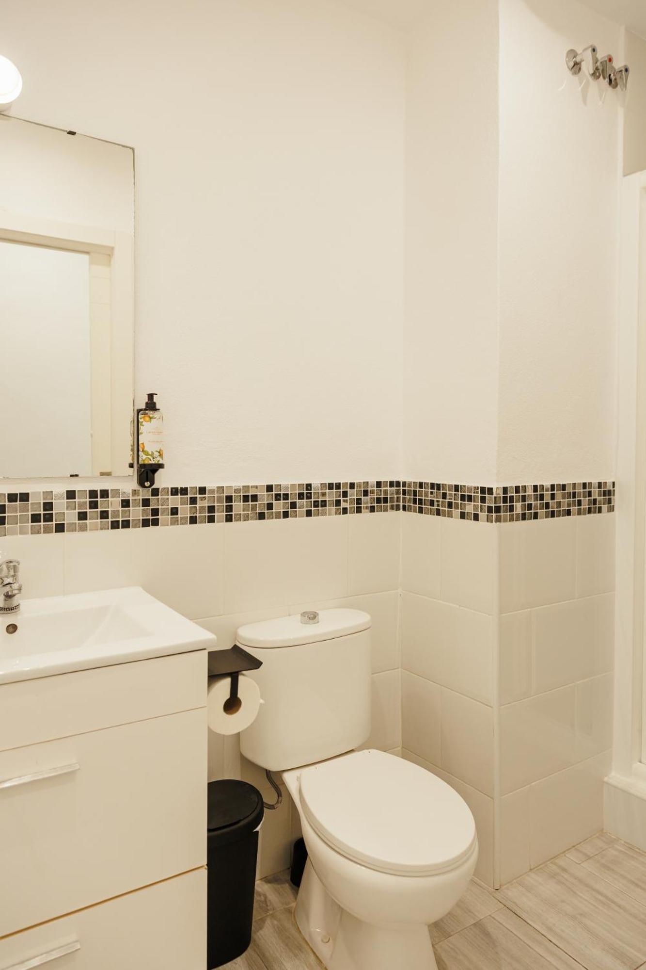 חרז Astuto 21 Suites - Adults Only מראה חיצוני תמונה